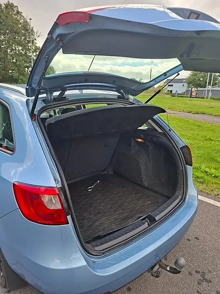 Seat Ibiza 2012 photo 4