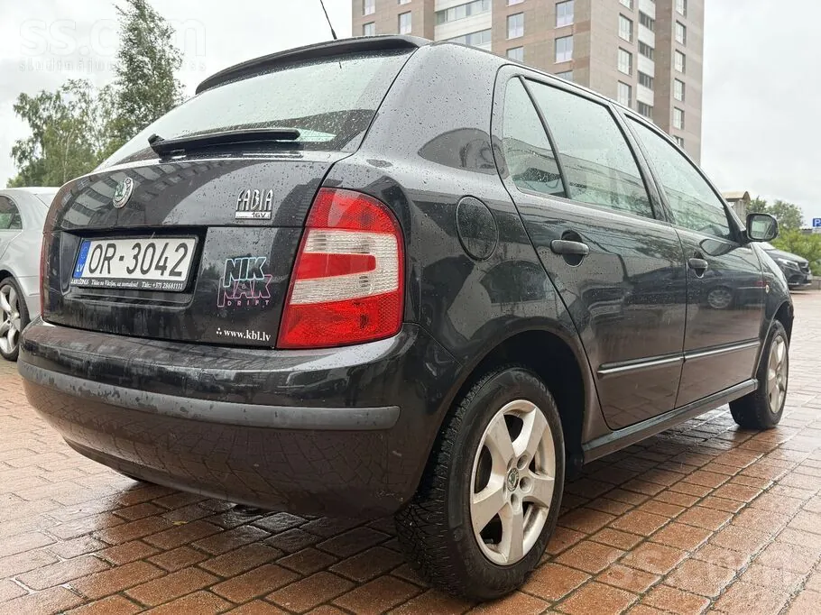 Skoda Fabia 2005 photo 3