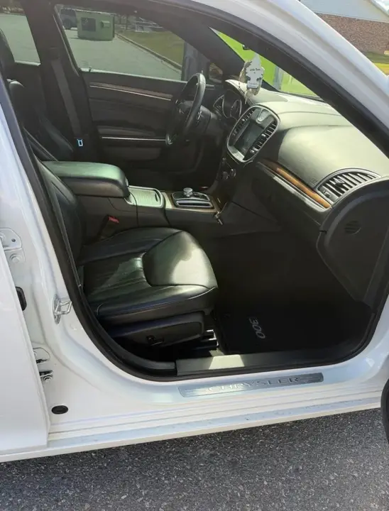 Chrysler 300 2018 photo 4