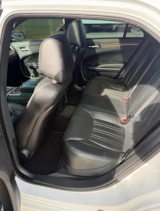 Chrysler 300 2018 photo 5