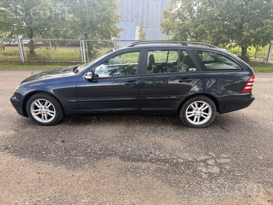 Mercedes-Benz C180 2003 photo 4