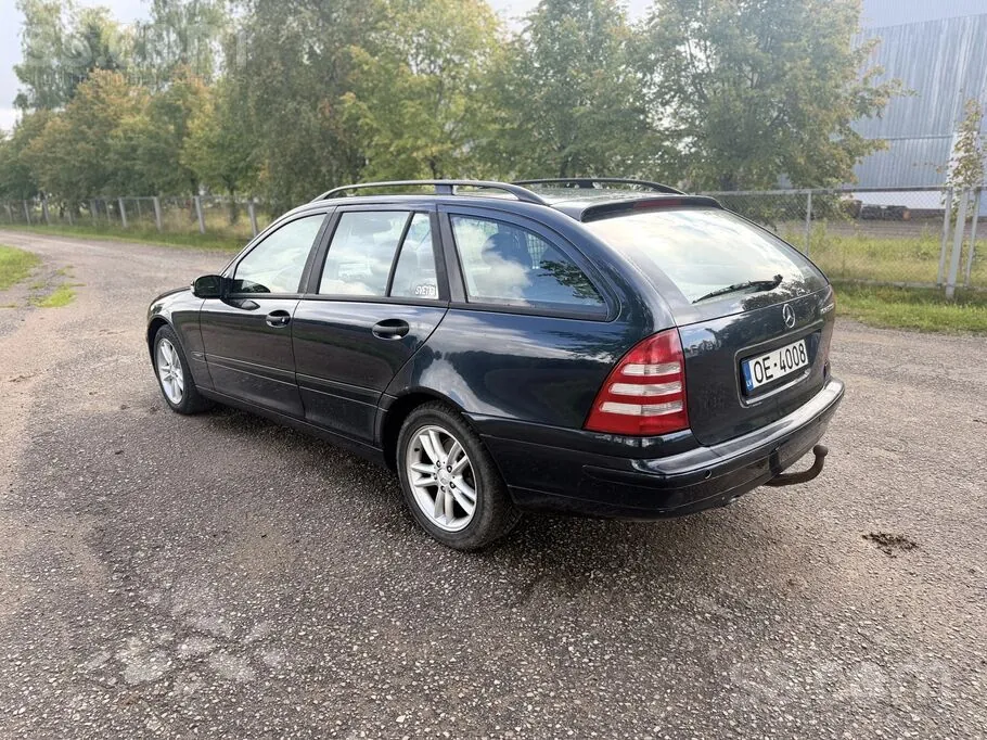 Mercedes-Benz C180 2003 photo 3