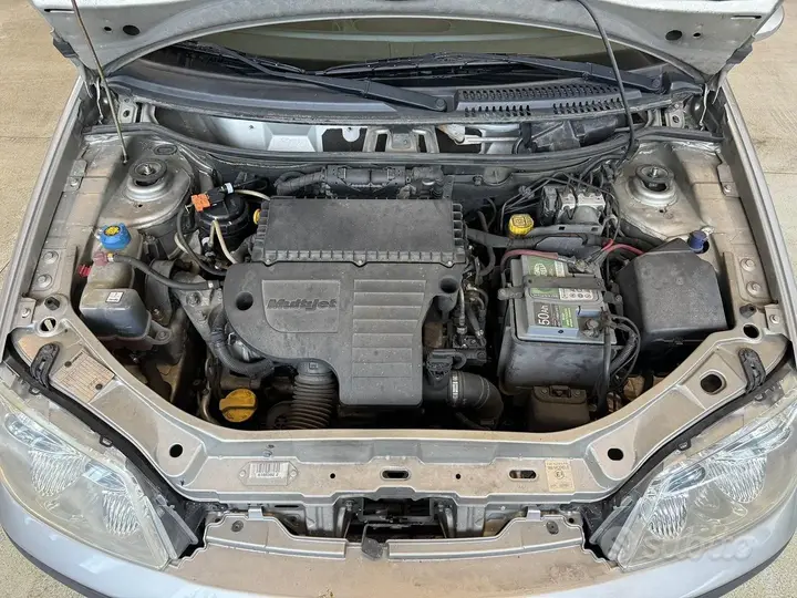 Fiat Punto 2004 photo 4