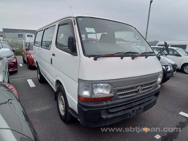 Toyota Regiusace Van