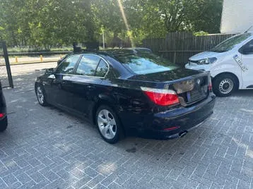 BMW 5 Series 2009 photo 2
