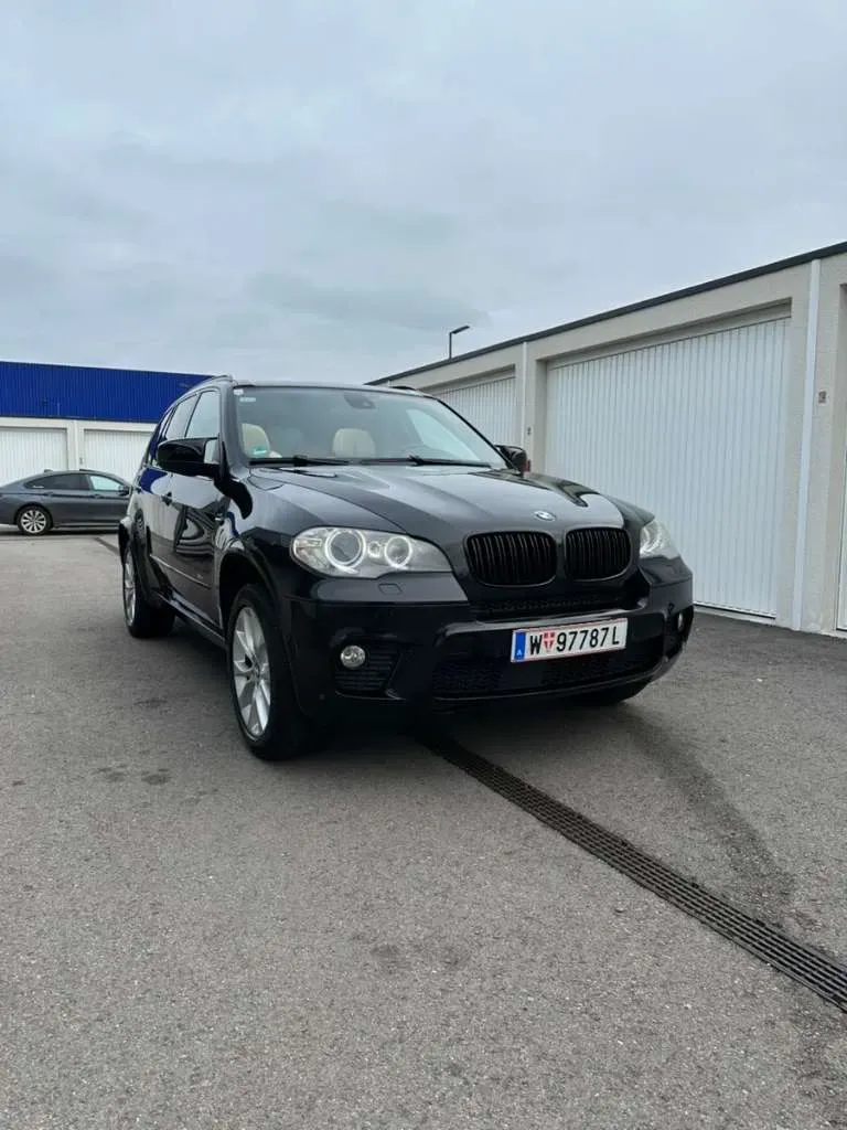 BMW X5 2010 photo 3