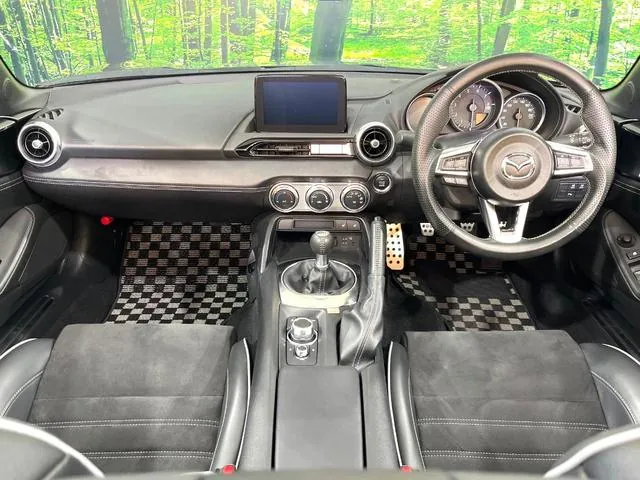 Mitsubishi Roadster 2022 photo 2