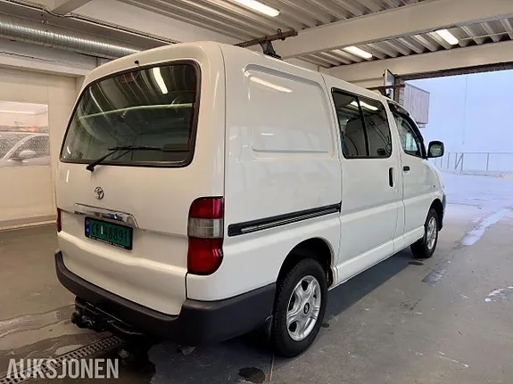 Toyota Hiace 2008 photo 5