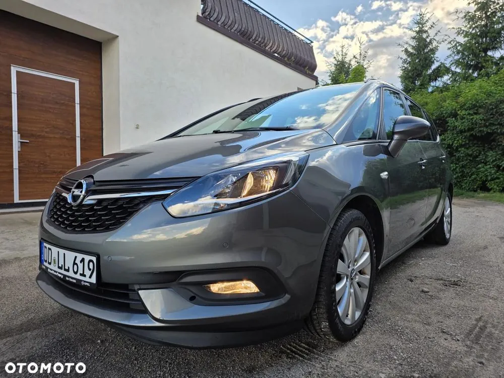 Opel Zafira 2017 photo 2