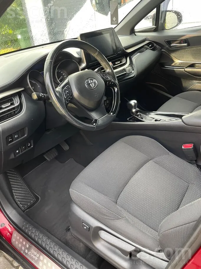 Toyota C-Hr 2019 photo 4