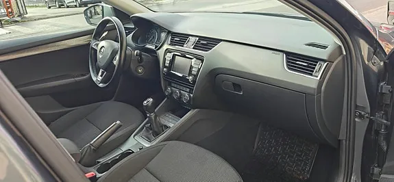 Skoda Octavia Scout 2015 photo 5