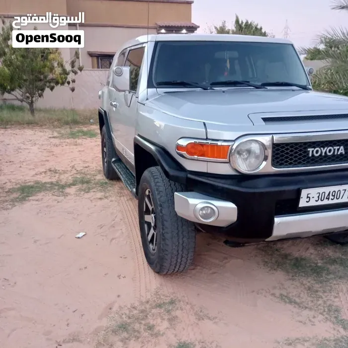 Toyota Fj 2009 photo 3