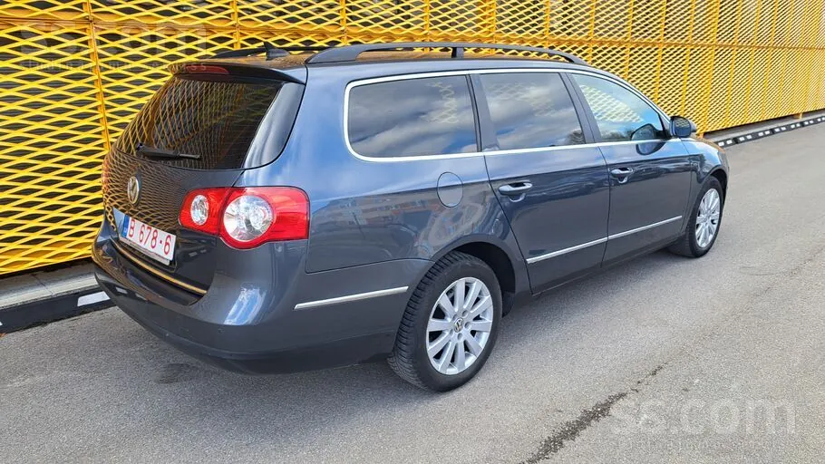 Volkswagen Passat 2009 photo 2