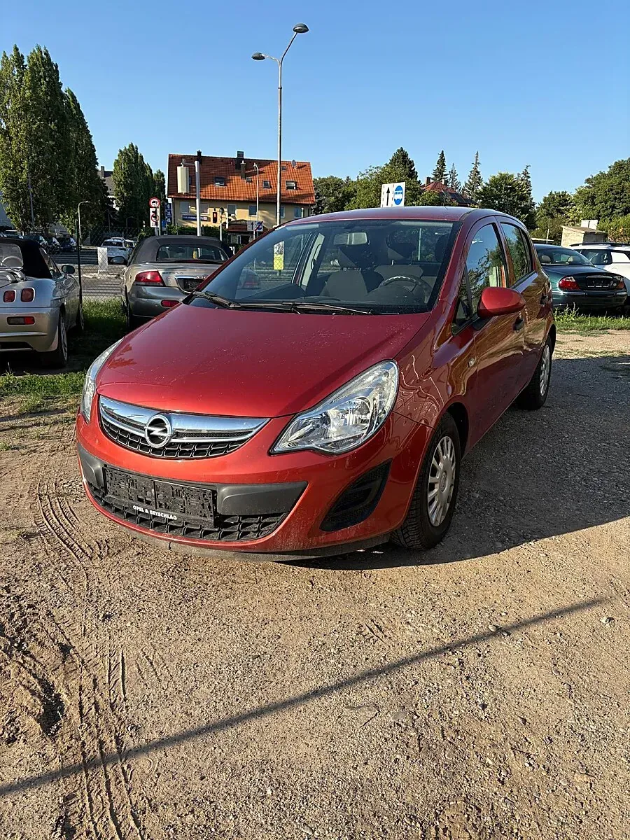Opel Corsa 2011 photo 2