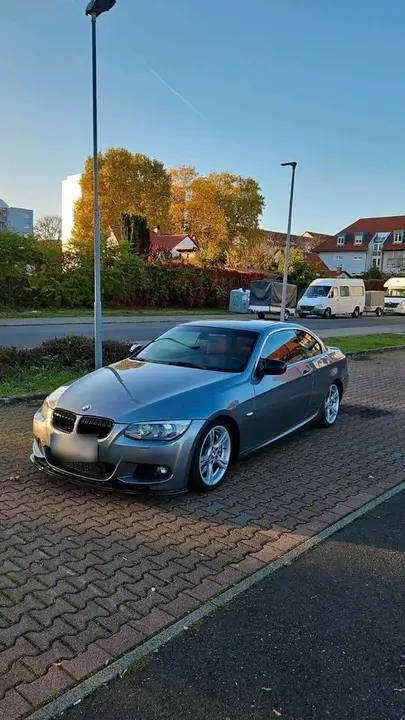 BMW E93