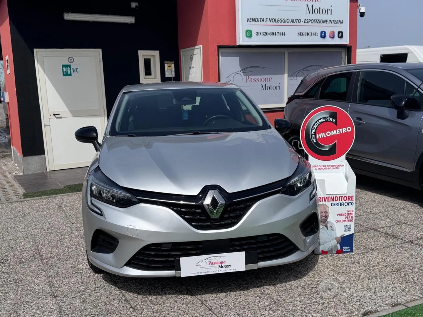 Renault Clio 2023 photo 2