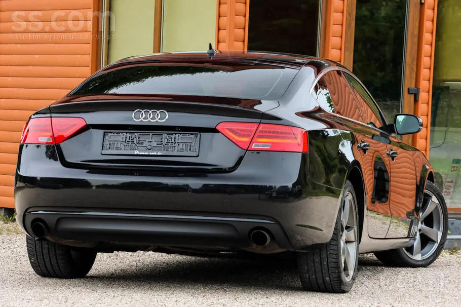 Audi A5 2012 photo 3