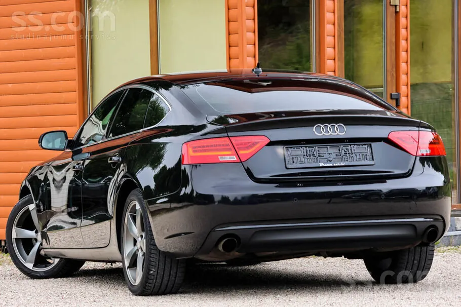 Audi A5 2012 photo 4