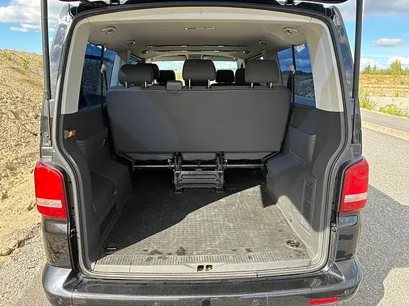 Volkswagen Caravelle 2011 photo 5
