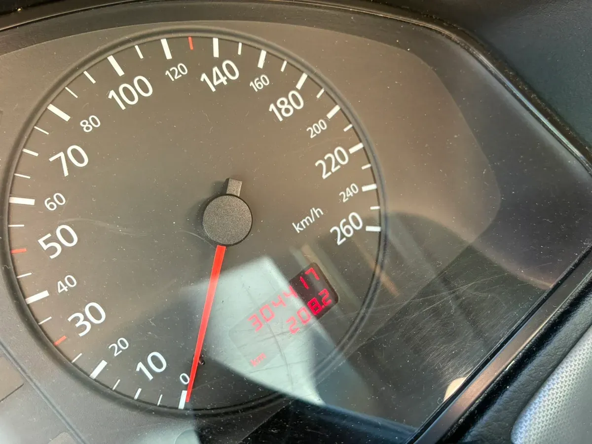 Audi A4 1998 photo 2
