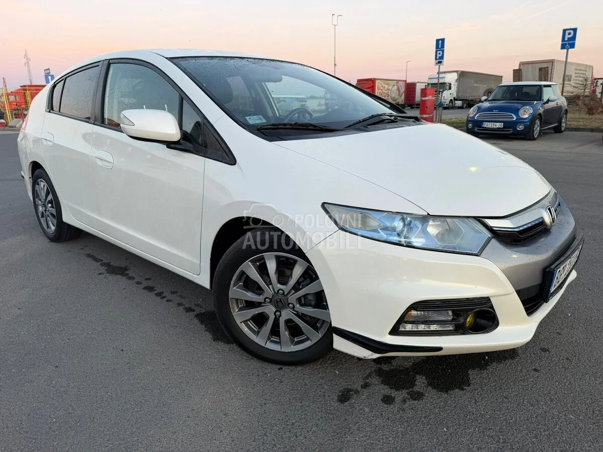 Honda Insight 2013 photo 2