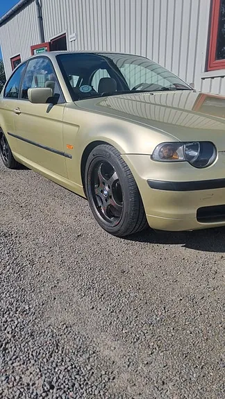 BMW 318Ti