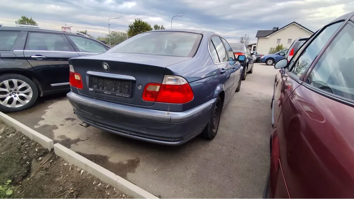 BMW 3 Series 2001 photo 3