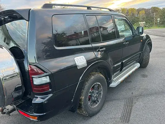 Mitsubishi Pajero 2002 photo 4