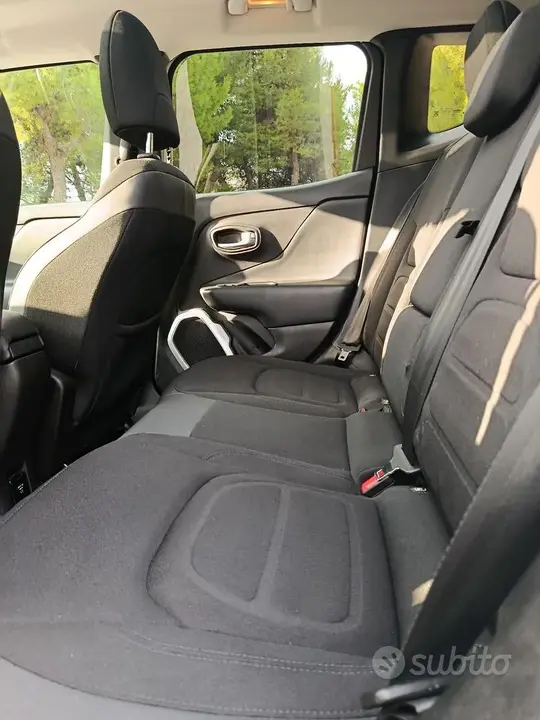 Jeep Renegade 2017 photo 4