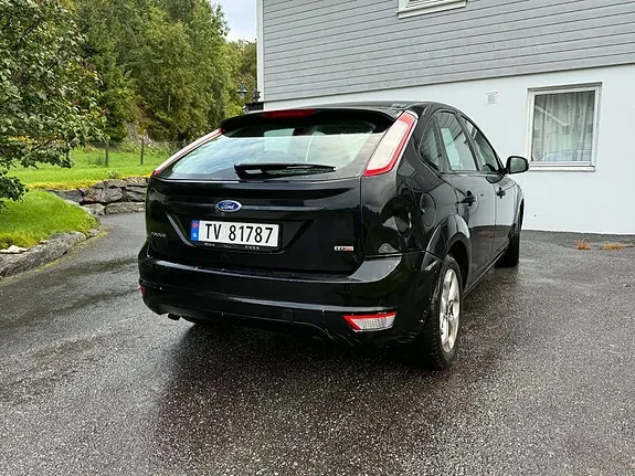 Ford Focus 2011 photo 4
