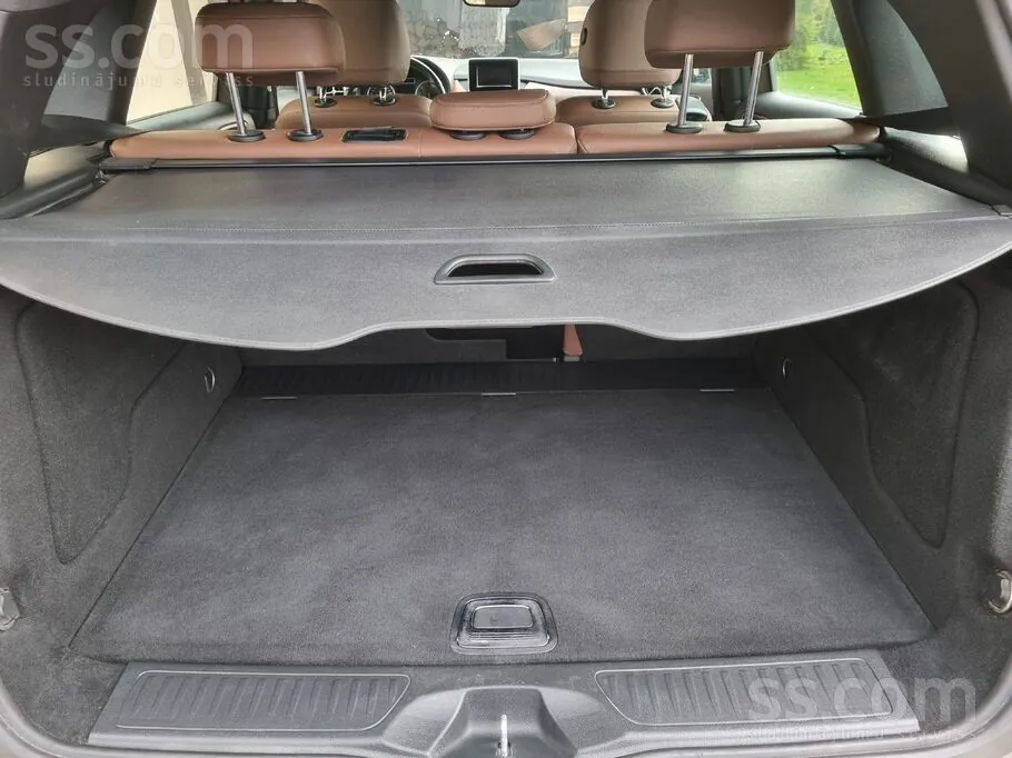 Mercedes-Benz B180 2013 photo 5