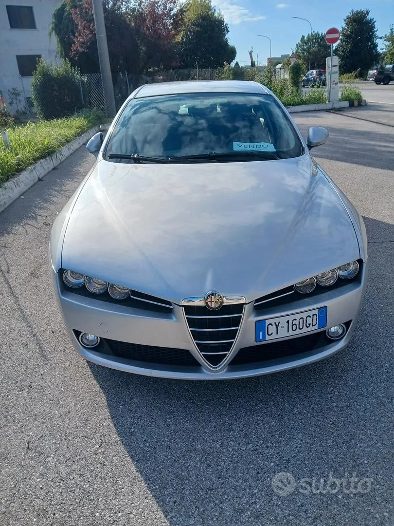 Alfa Romeo 159