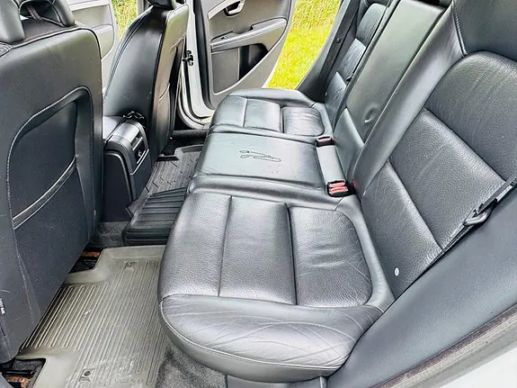 Volvo V70 2012 photo 5