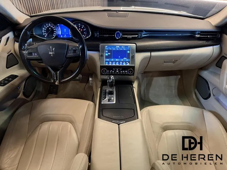 Maserati Quattroporte 2013 photo 2