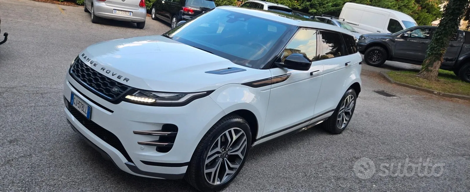 Land Rover Range Rover Evoque 2022 photo 2
