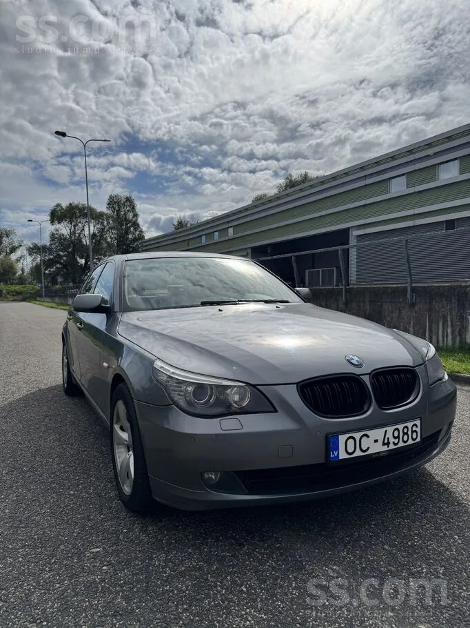 BMW 530 2007 photo 2
