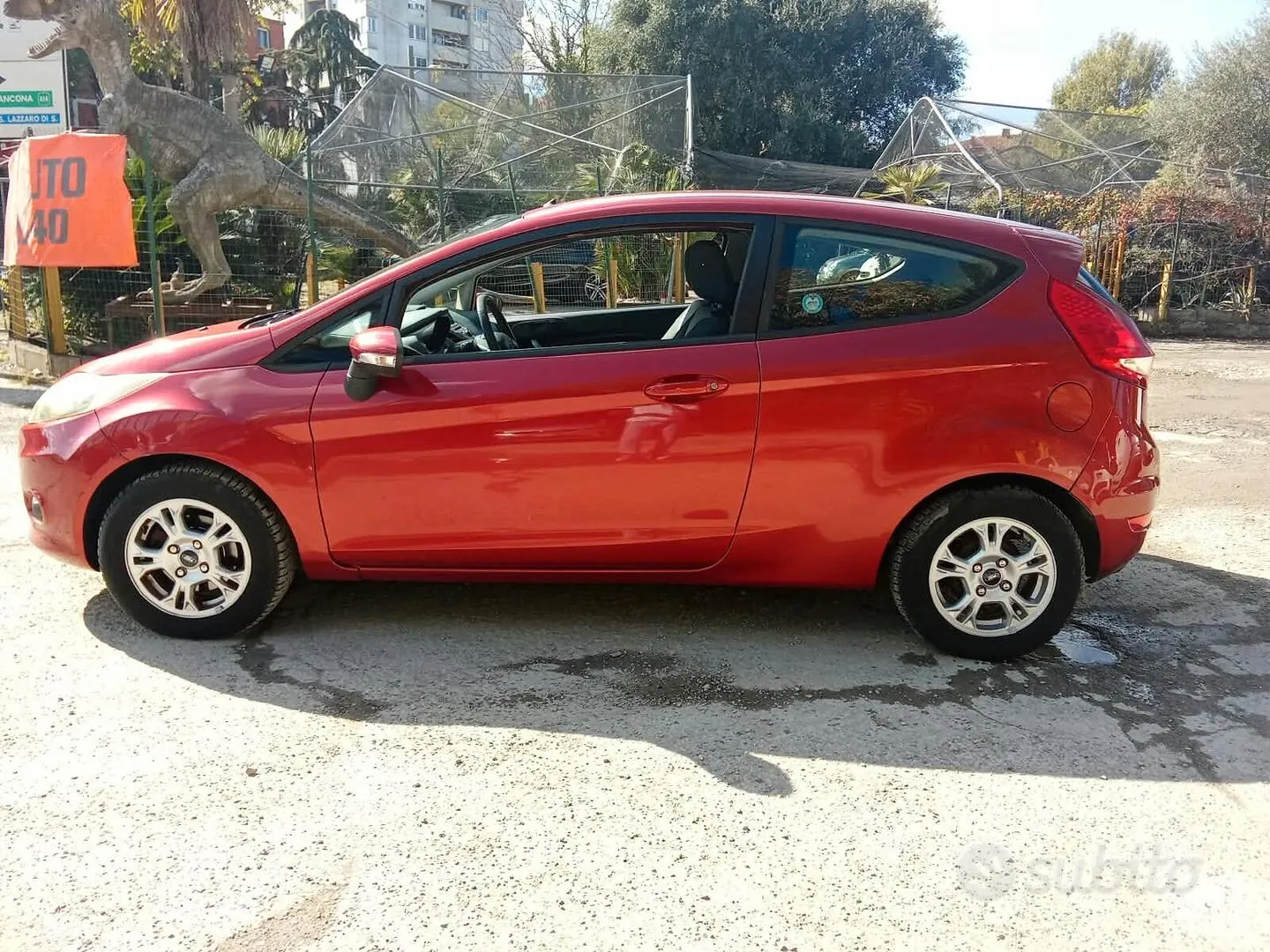 Ford Fiesta 2009 photo 2