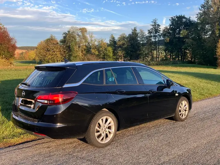 Opel Astra 2021 photo 2