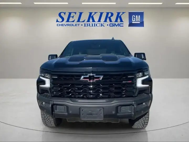 Chevrolet Silverado 1500 2024 photo 2