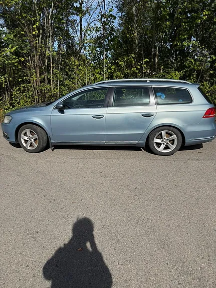 Volkswagen Passat 2011 photo 3