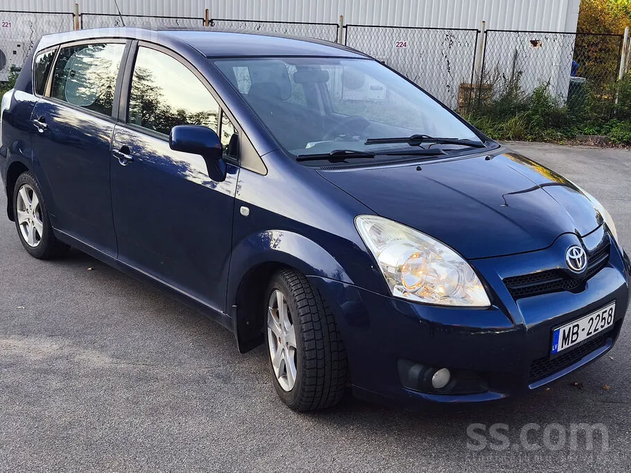 Toyota Corolla Verso 2008 photo 2