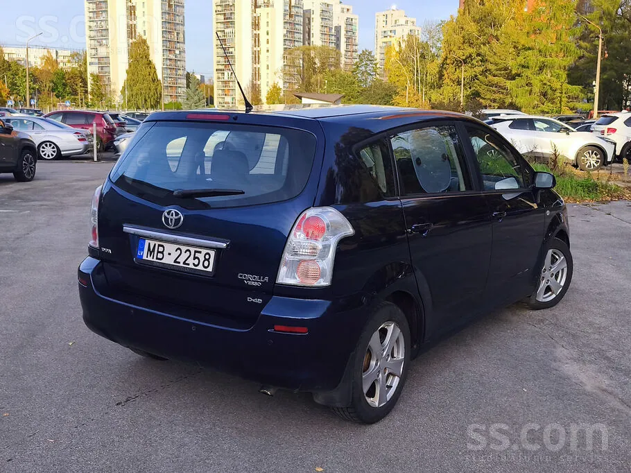 Toyota Corolla Verso 2008 photo 3