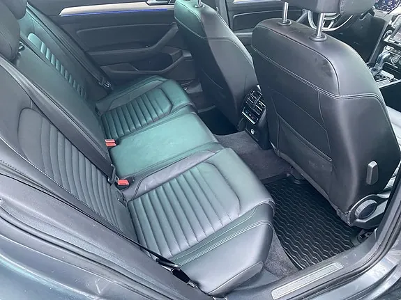 Volkswagen Passat 2017 photo 3