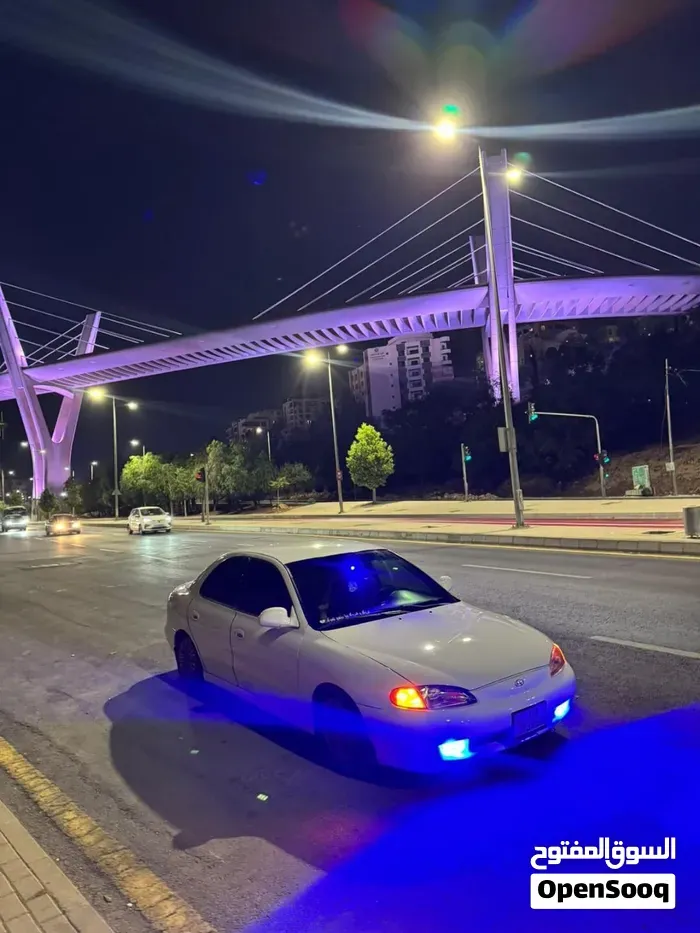 Hyundai Avante 1997 photo 2