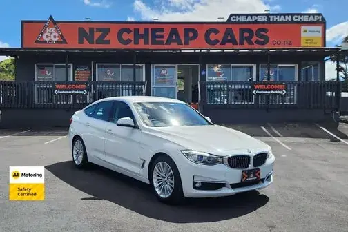 BMW 320I