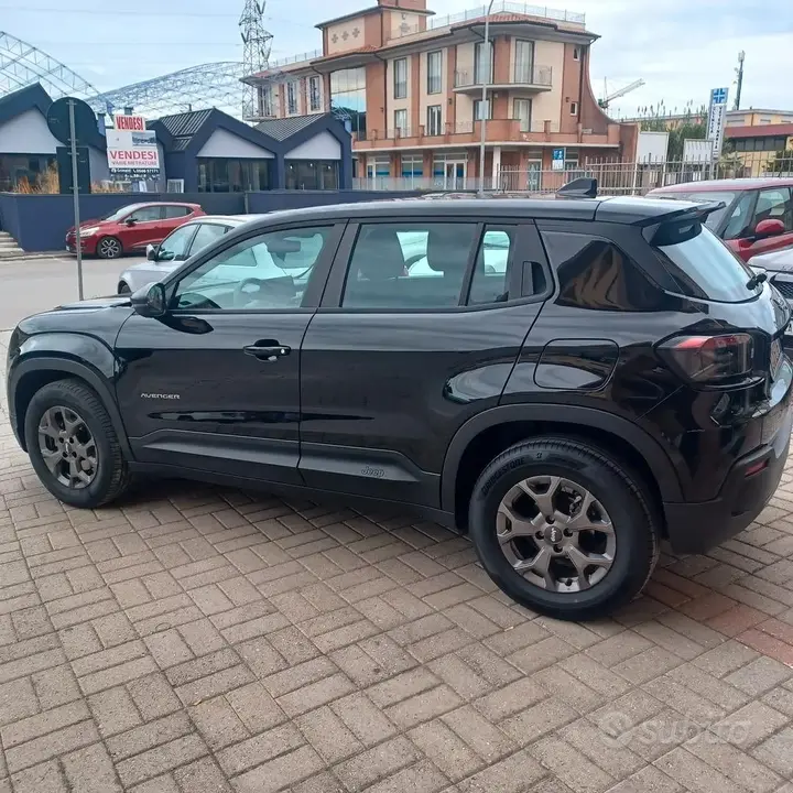 Jeep Avenger 2025 photo 4