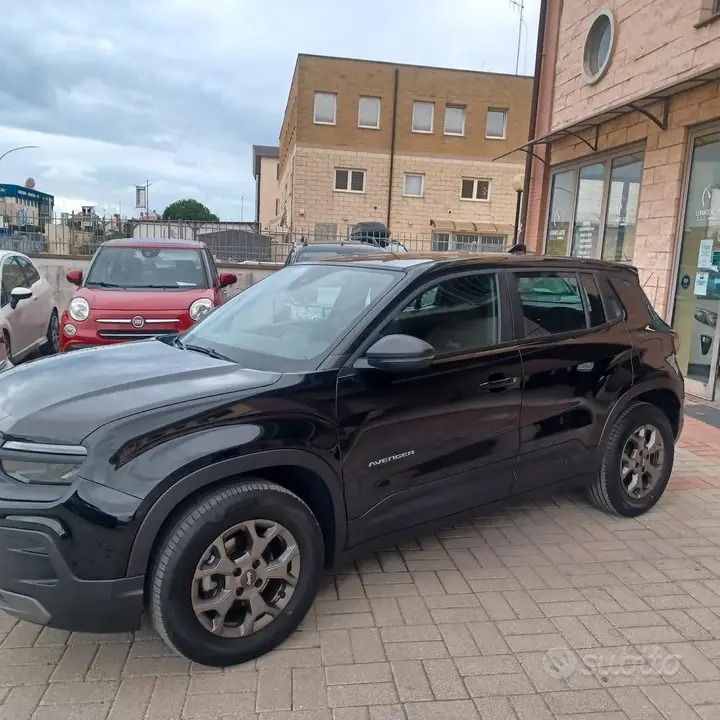 Jeep Avenger 2025 photo 2
