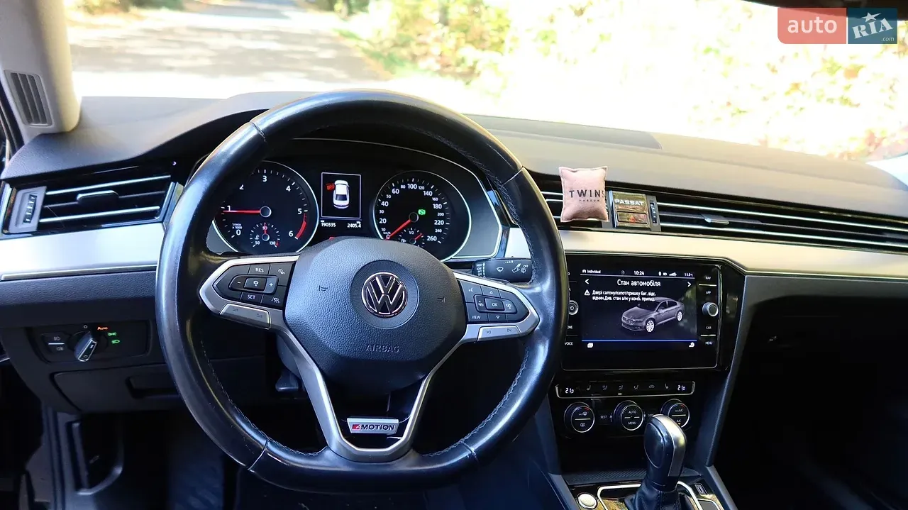 Volkswagen Passat 2019 photo 3