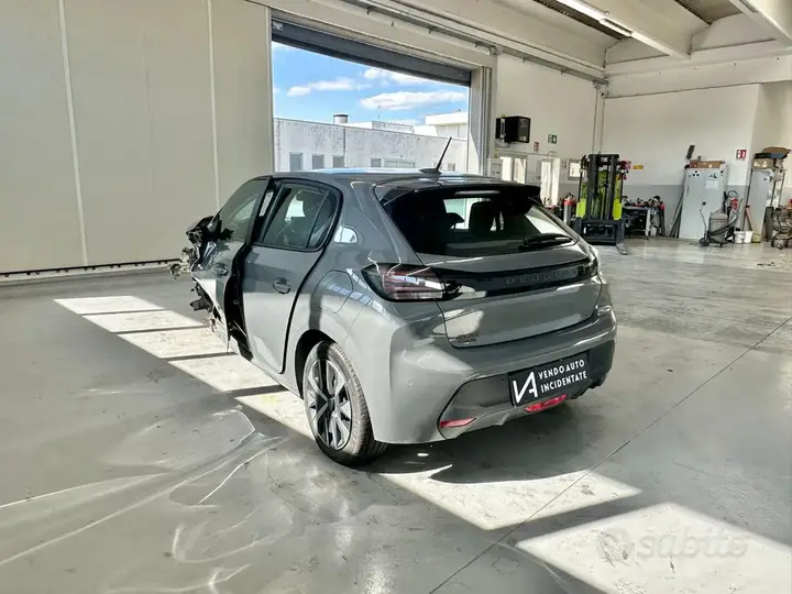 Peugeot 208 2024 photo 5