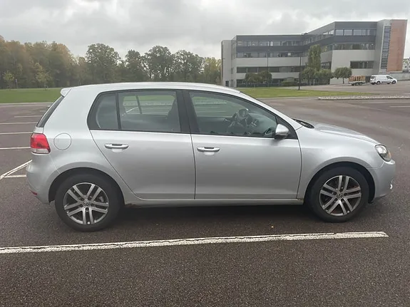 Volkswagen Golf Vi 2011 photo 2